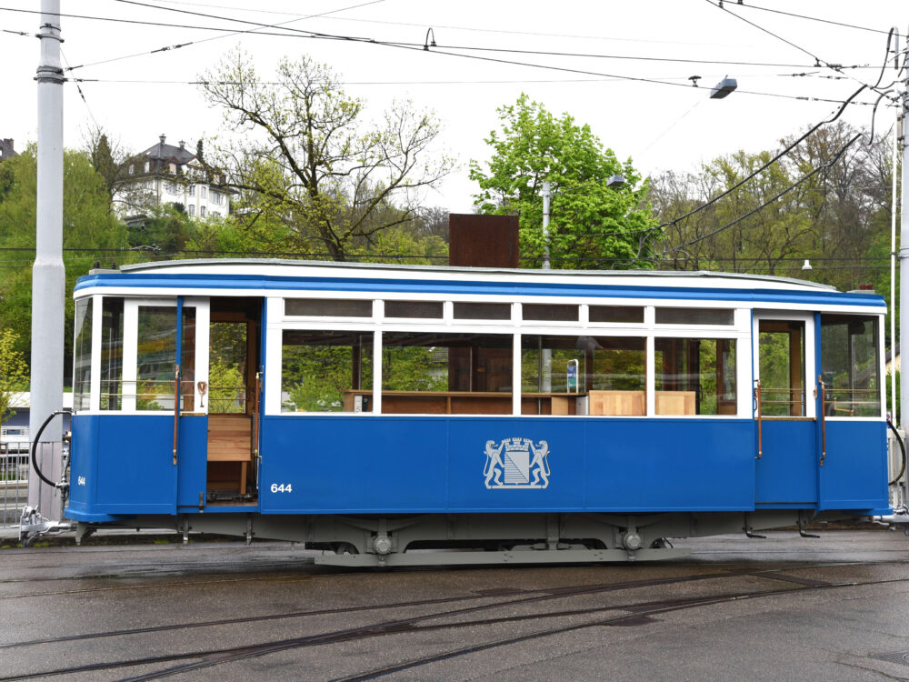img.alt ?? 'Tram Museum Zürich