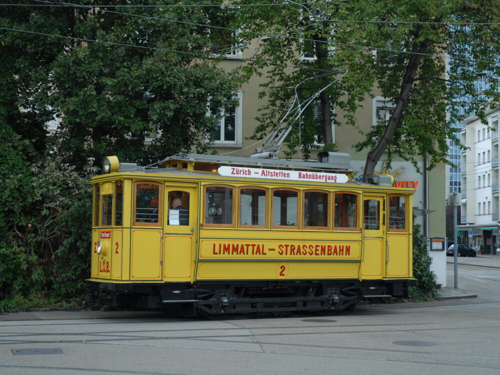 img.alt ?? 'Tram Museum Zürich