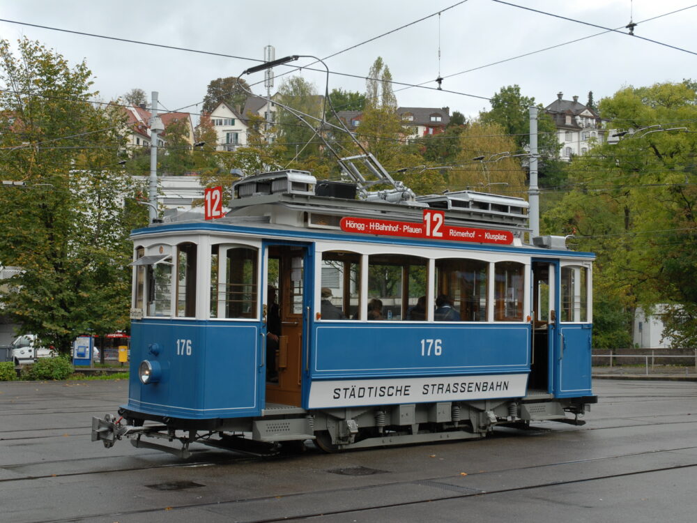 img.alt ?? 'Tram Museum Zürich