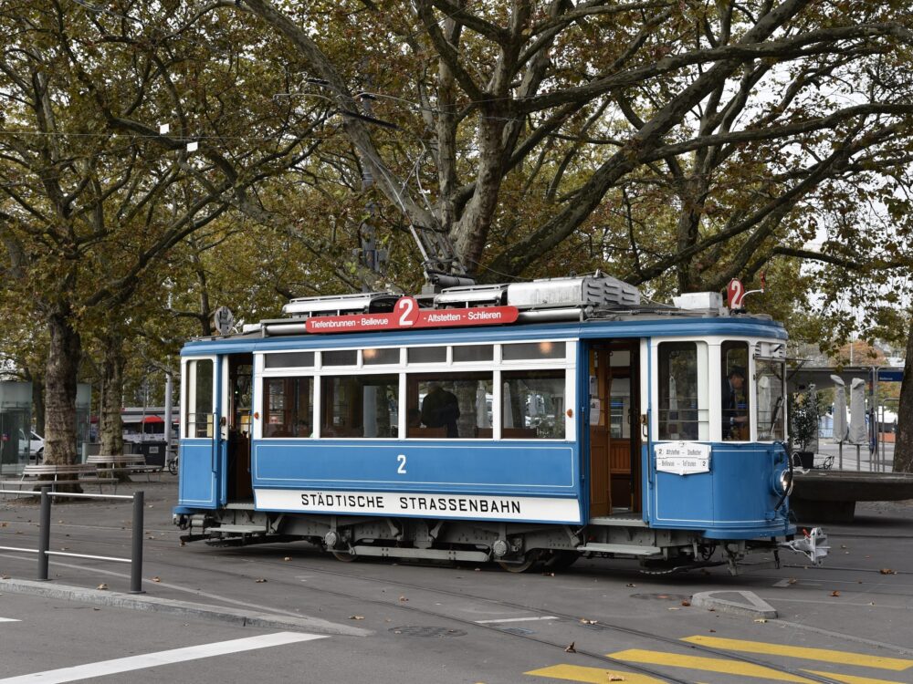 img.alt ?? 'Tram Museum Zürich